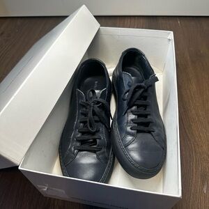 Common Projects Original Achilles Low in Navy 36